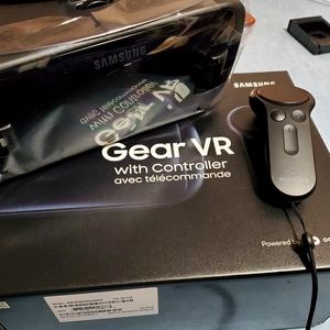 Samsung Gear VR with Controller